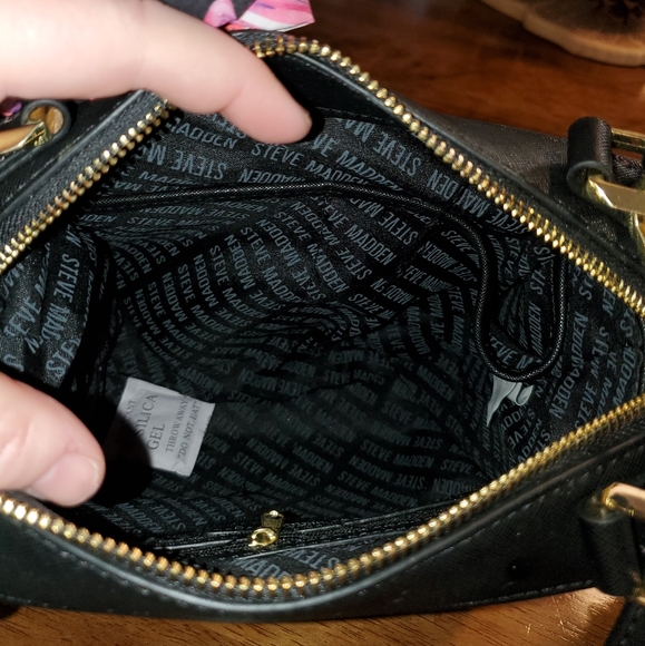 SALE Steve Madden Black Breese Crossbody - Picture 8 of 16